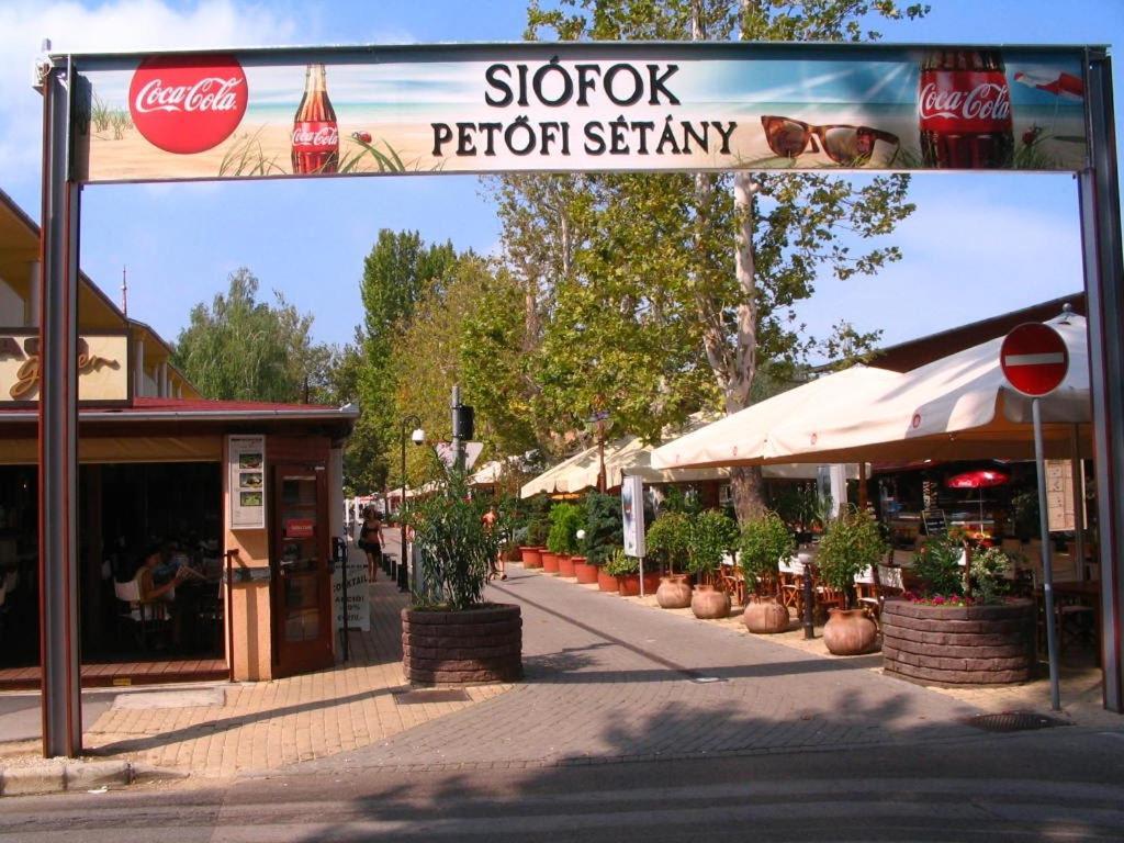 Kr Apartman Siófok Exterior foto